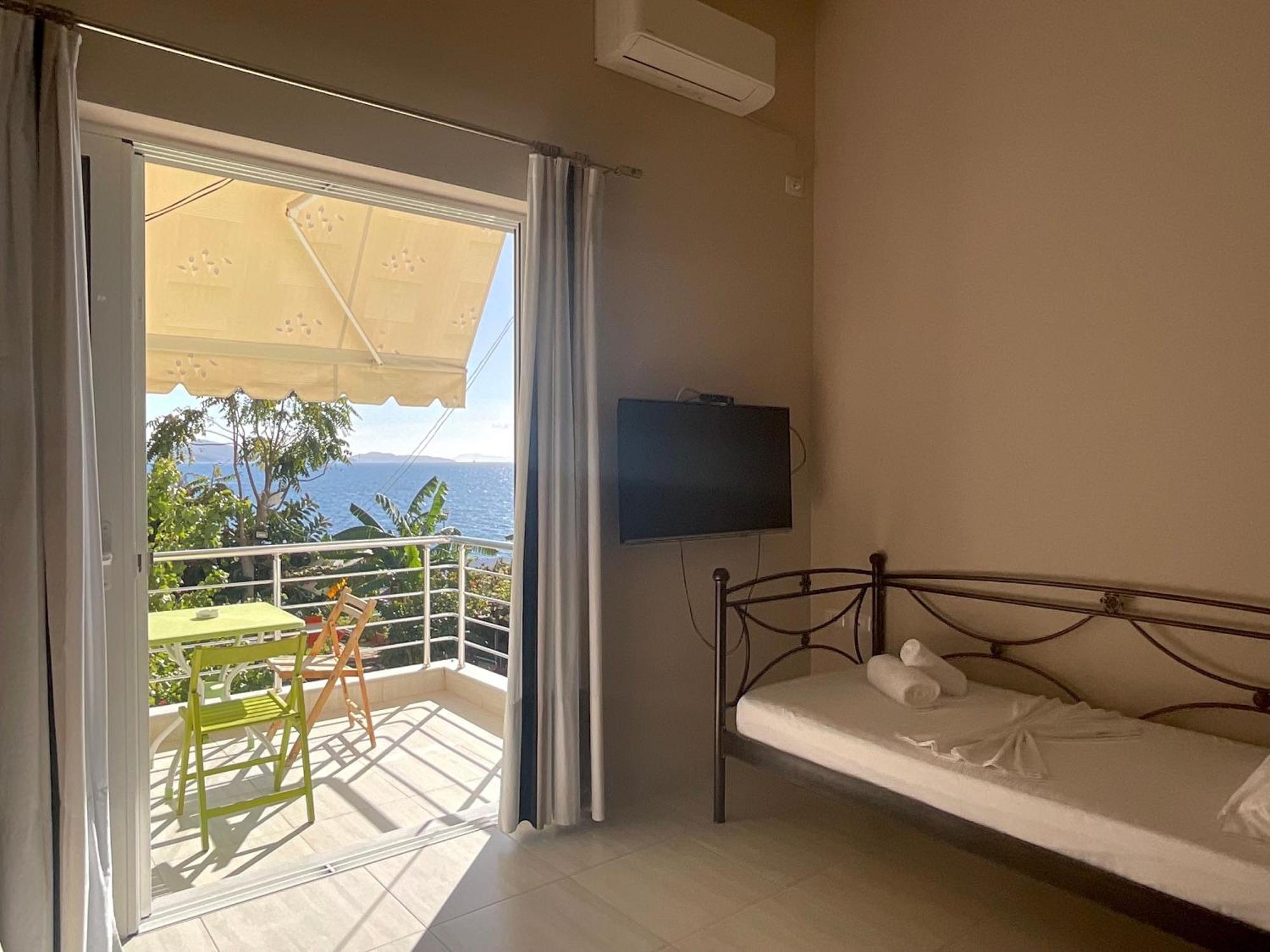 Mojito Beach Apartments With Free Parking Sarande Room photo